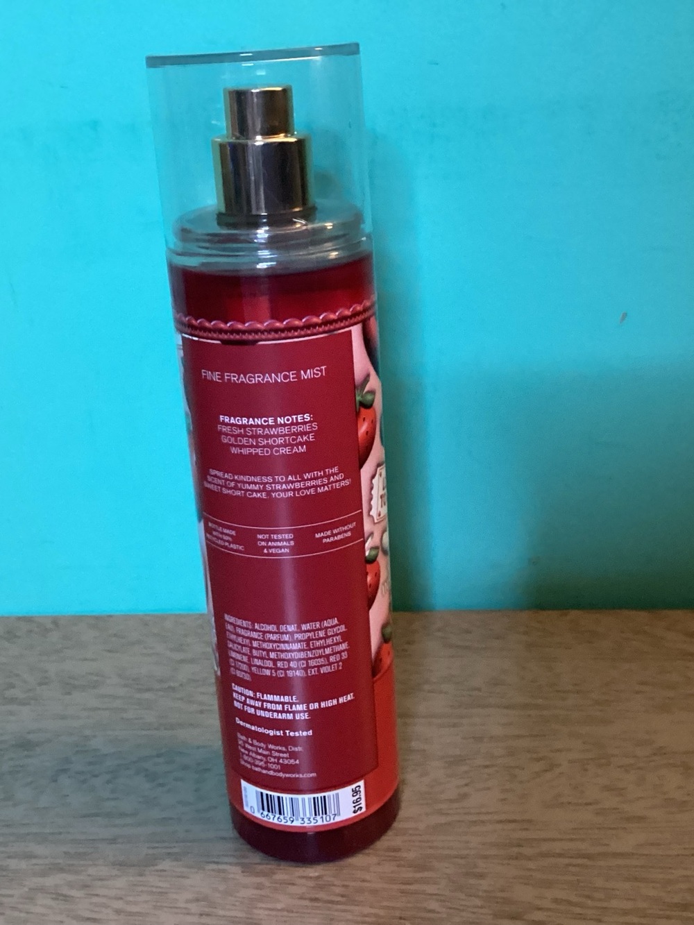 Bath and Body Works Strawberry Pound Cake New - Picture 2 of 4